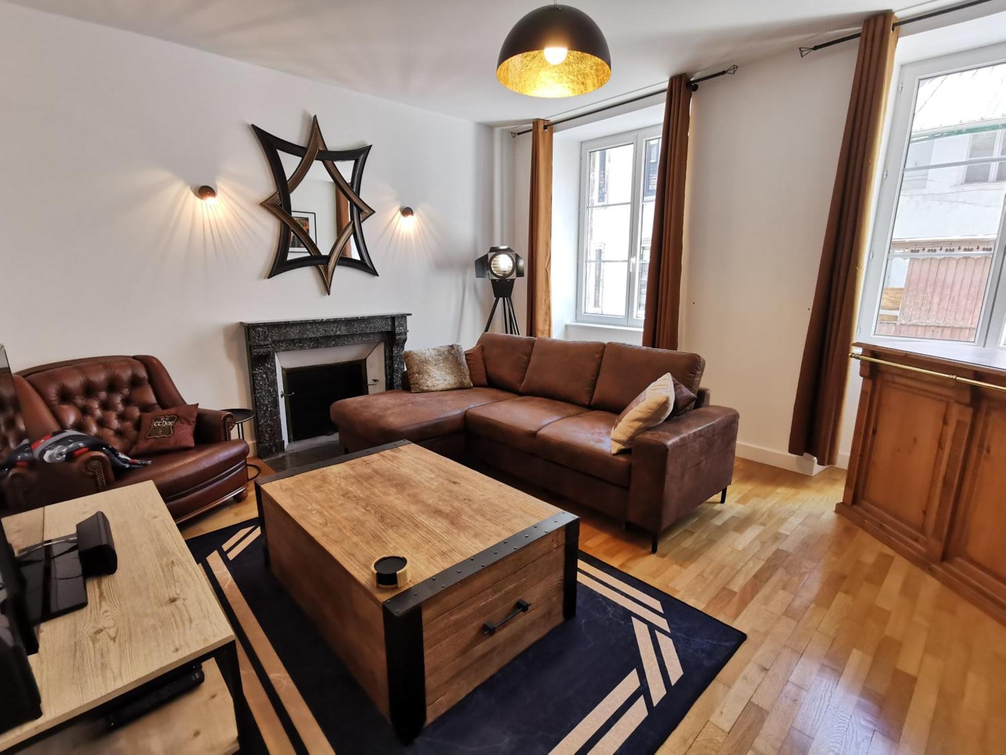 Appartement 3 Chambres Au Coeur Du Jura, Ideal Famille サラン・レ・バン エクステリア 写真