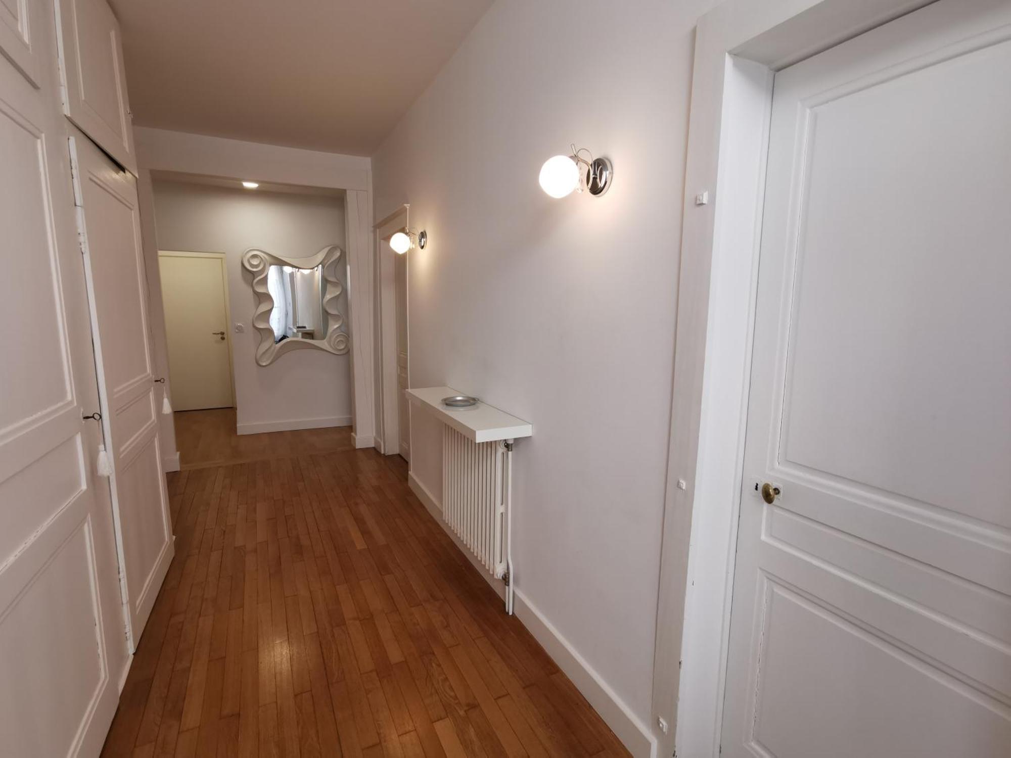 Appartement 3 Chambres Au Coeur Du Jura, Ideal Famille サラン・レ・バン エクステリア 写真